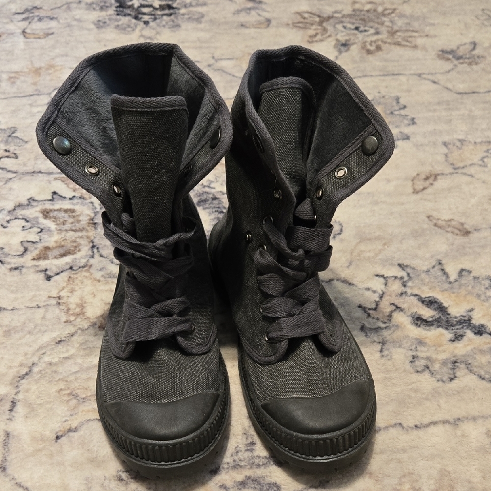 New Without Rags Very G Versatile Gray Combat Boots - Picture 10 of 10